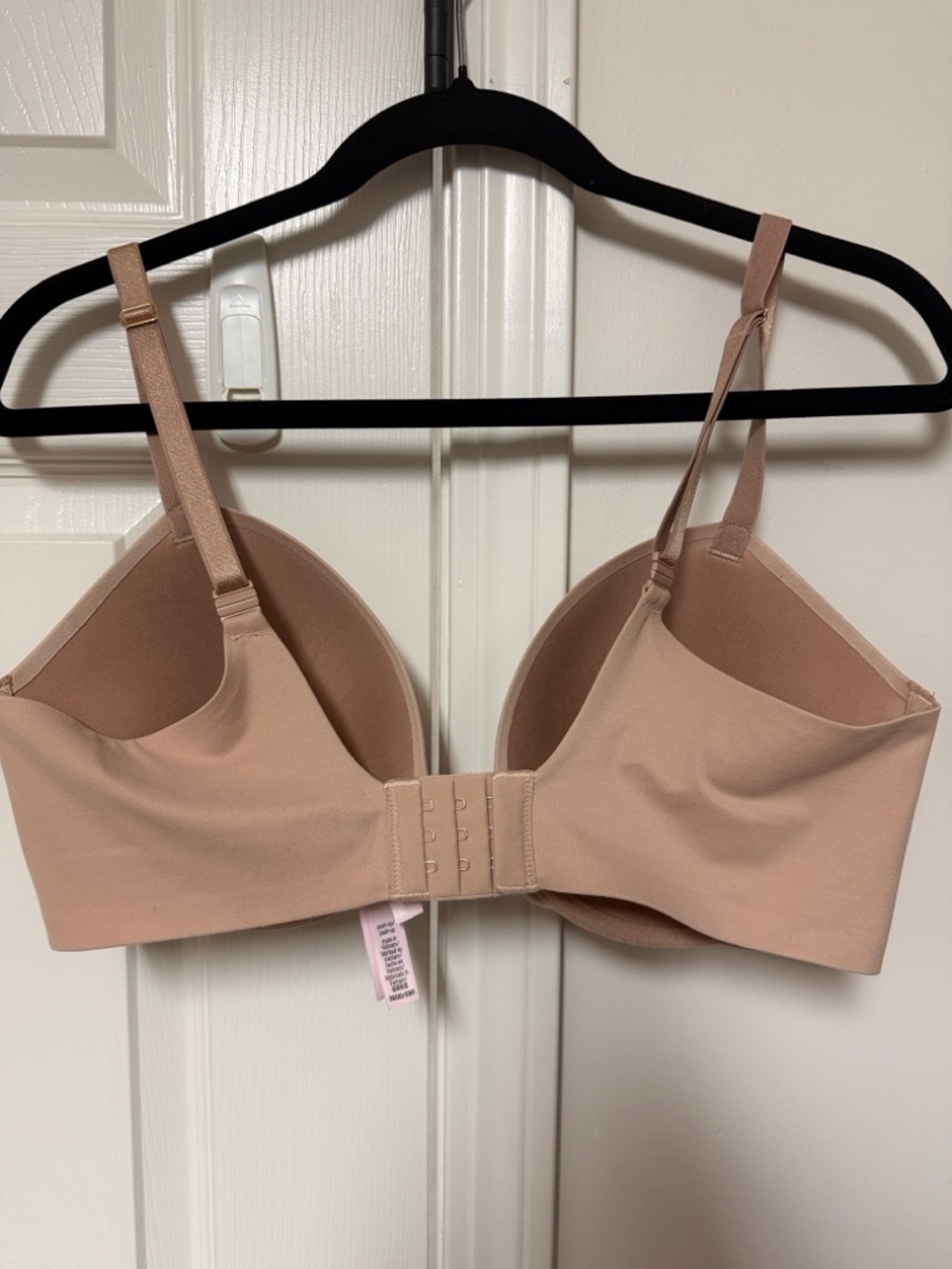 Victoria's Secret Smooth T-Shirt Bra — Nude Blush - Picture 4 of 6